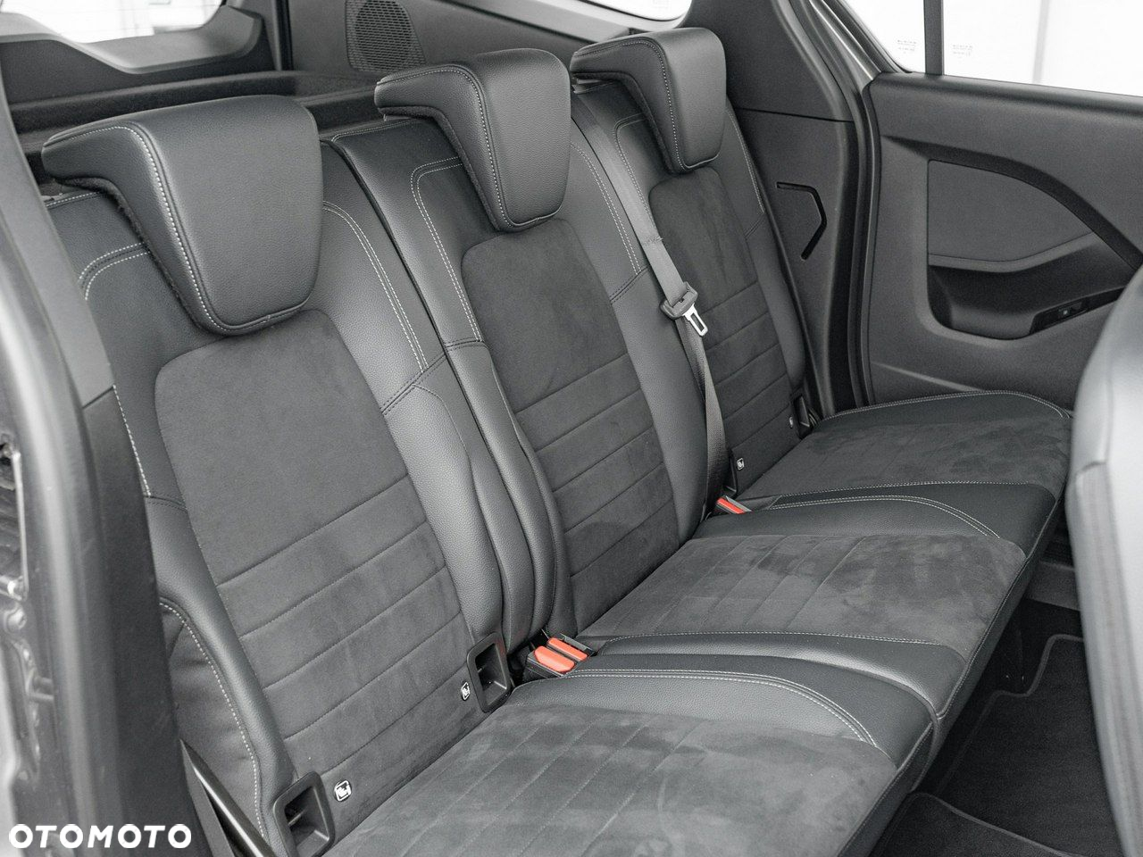 Mercedes-Benz Klasa T 180 d Progressive - 24