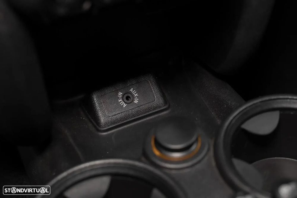 MINI 3 Portas One D - 24