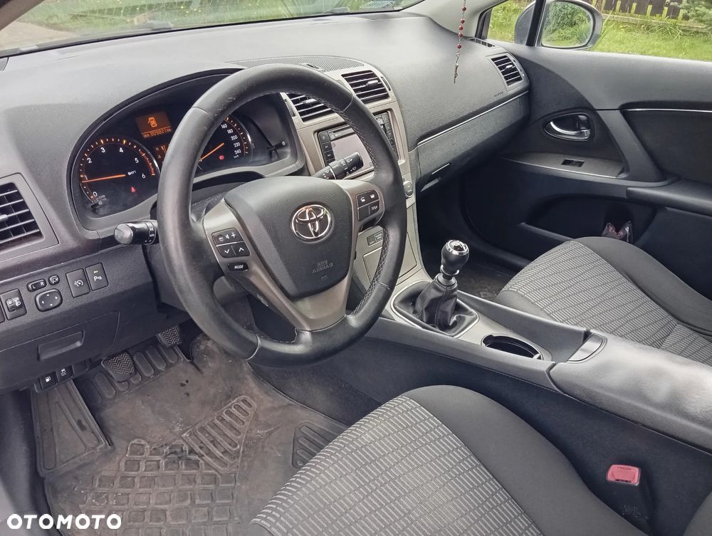 Toyota Avensis 2.2 D-4D Prestige - 6