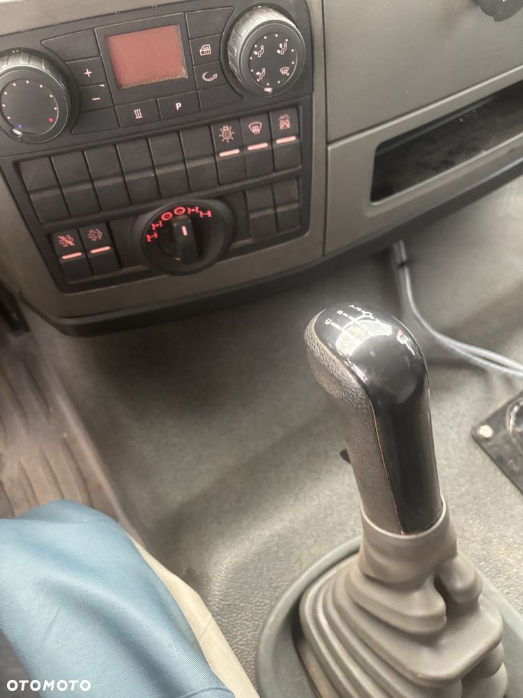 MAN TGM 18.250 4X4BB Piaskarka solarka econ pług schmidt - 12