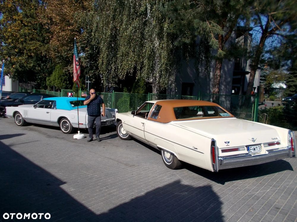 Cadillac Deville - 4