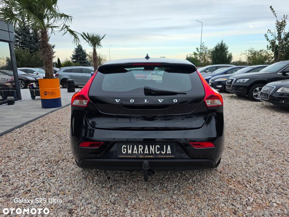 Volvo V40 D2 Momentum - 14