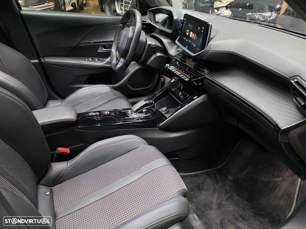Peugeot e-2008 50 kWh GT Line - 47