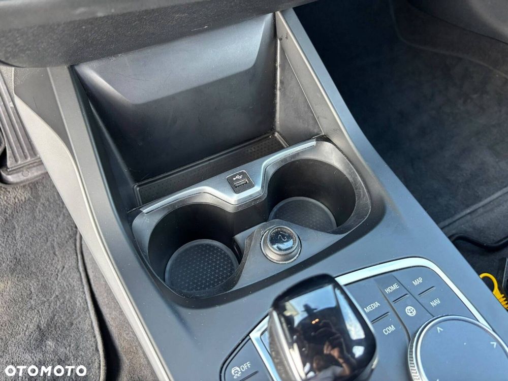 BMW Seria 1 118i Advantage - 30