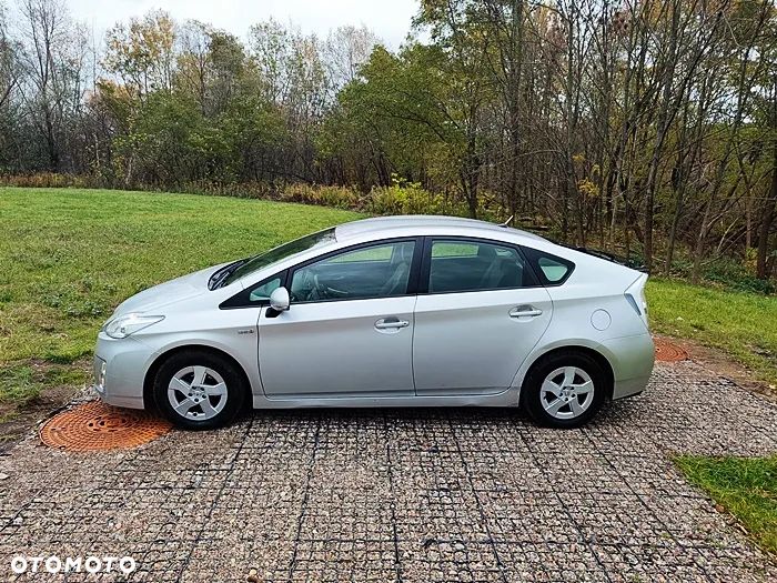 Toyota Prius - 5