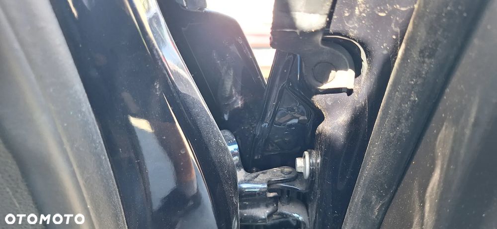 Opel Astra J Sedan Drzwi Tył Tylne Prawe Kod Lakieru Z22X - 23