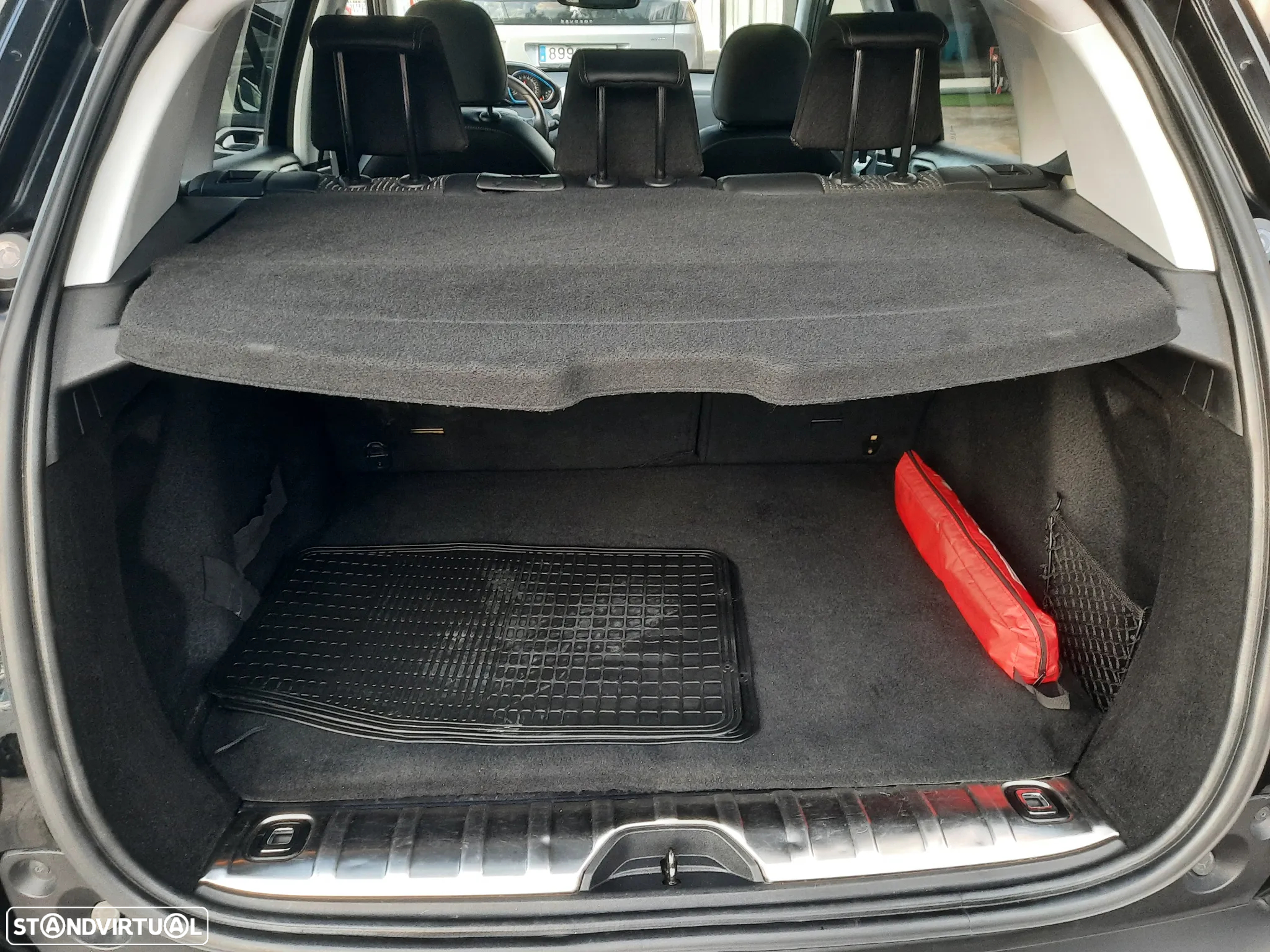Peugeot 2008 1.6 BlueHDi Allure - 42