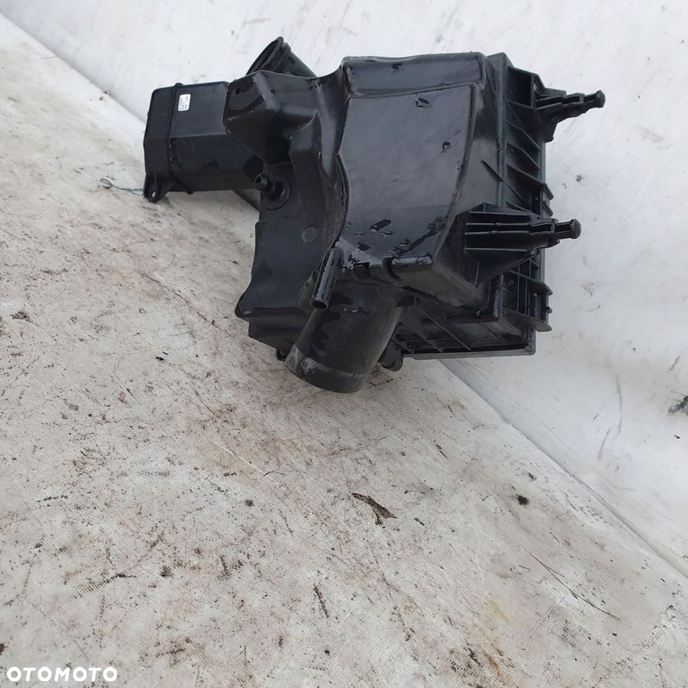 filtr powietrza Opel Corsa E 1.4 - 3