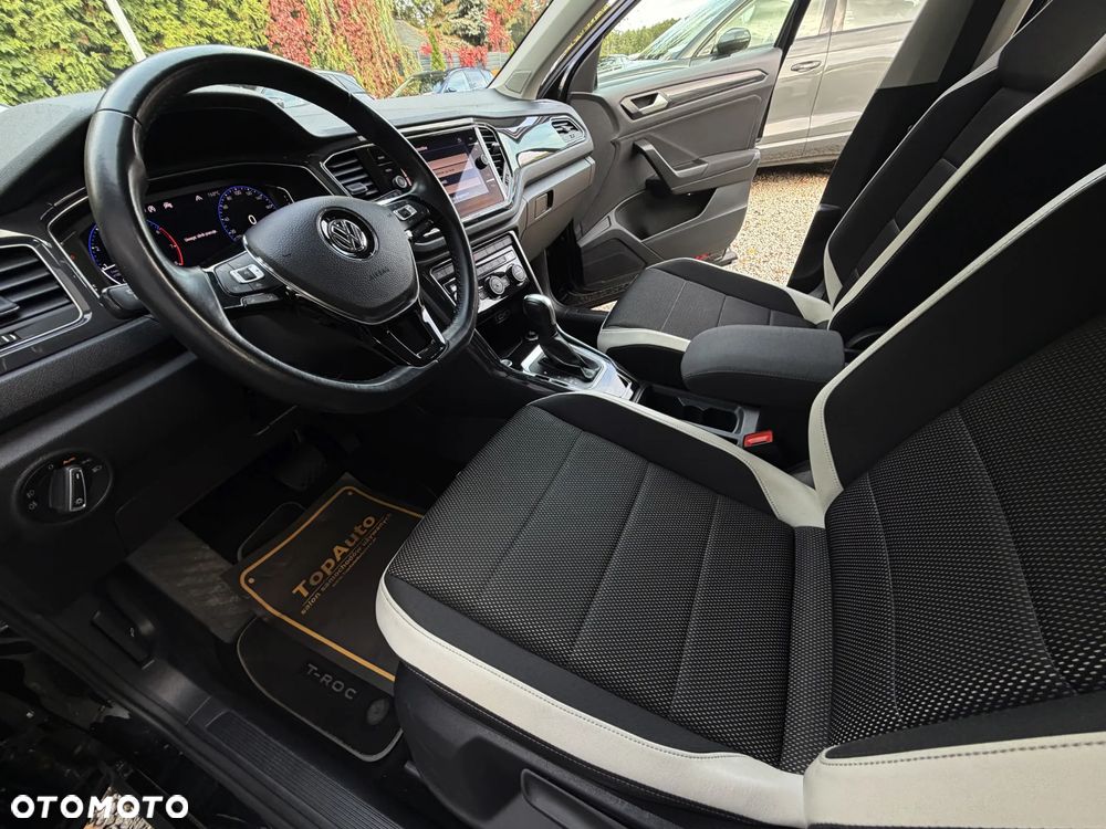 Volkswagen T-Roc - 18