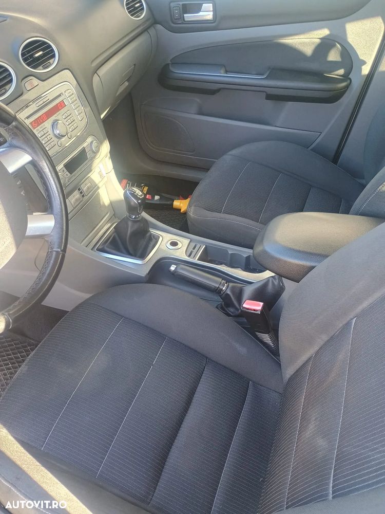 Ford Focus 1.6 TDCI 90 CP Trend - 4
