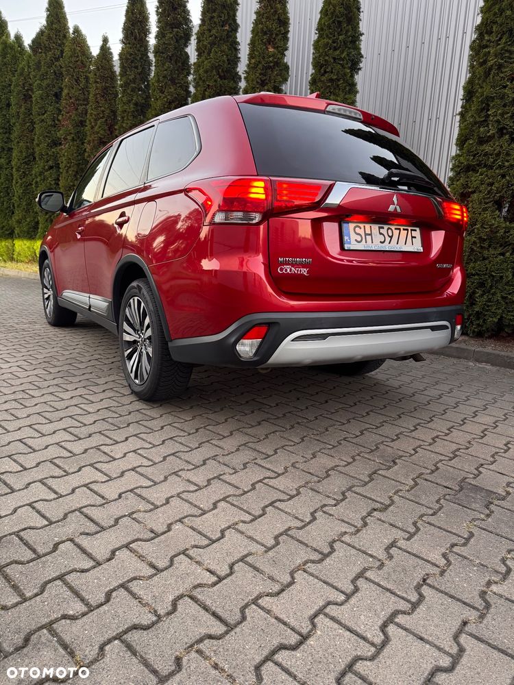 Mitsubishi Outlander 2018 photo 4