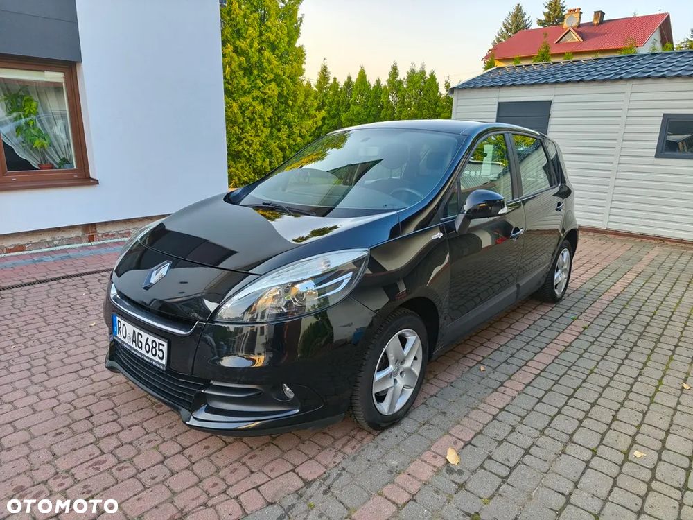 Renault Scenic 1.6 16V 110 TomTom Edition - 1