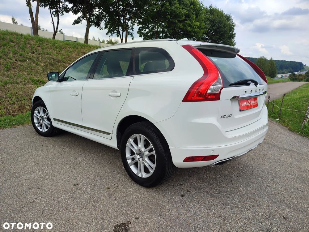Volvo XC 60 D4 Geartronic Summum - 11