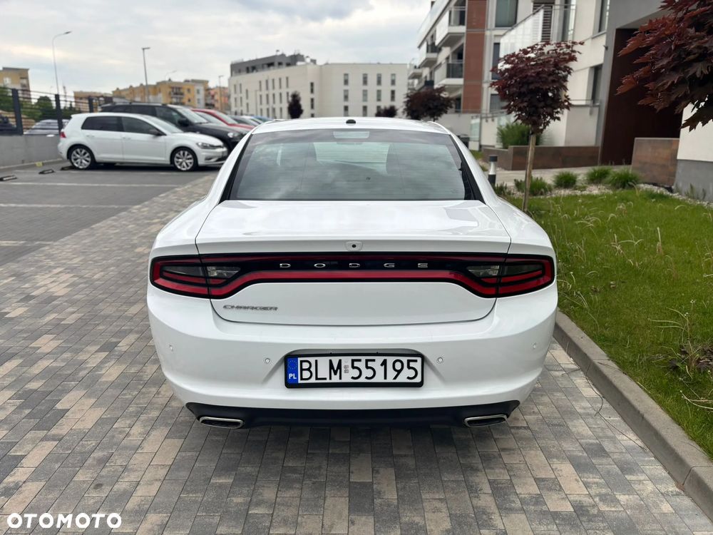 Dodge Charger 3.6 GT - 11