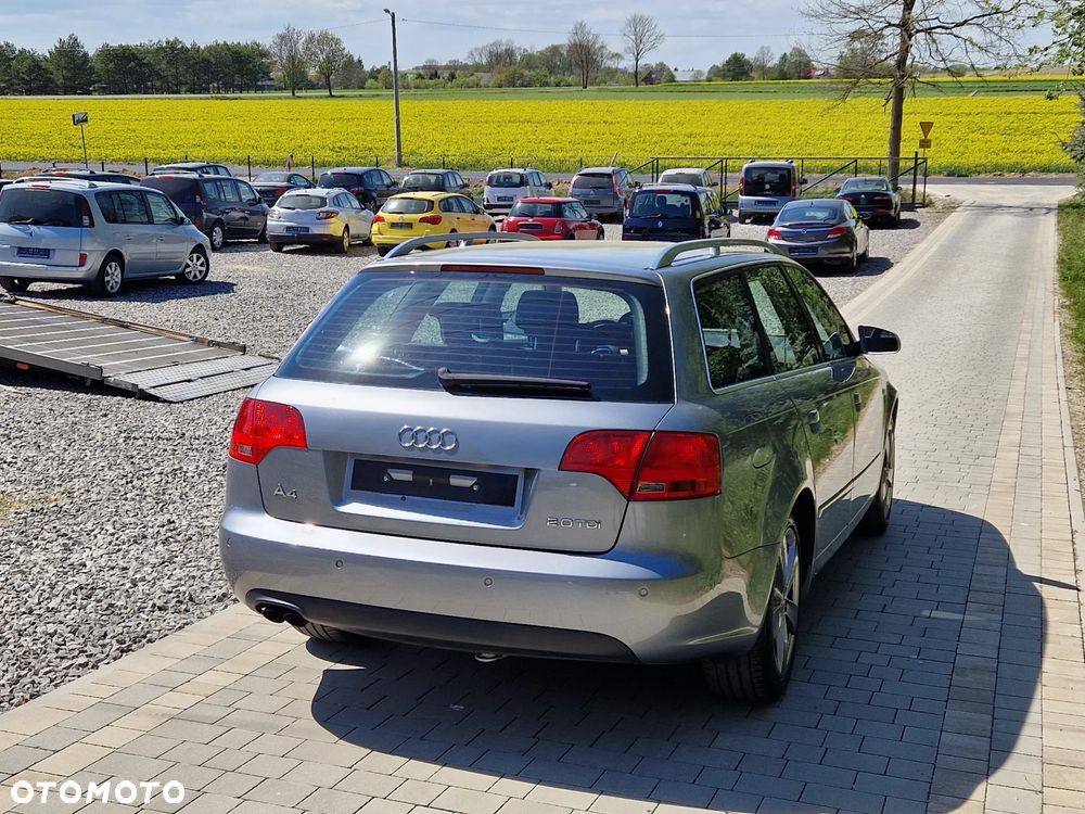 Audi A4 Avant 2.0 TDI DPF - 8