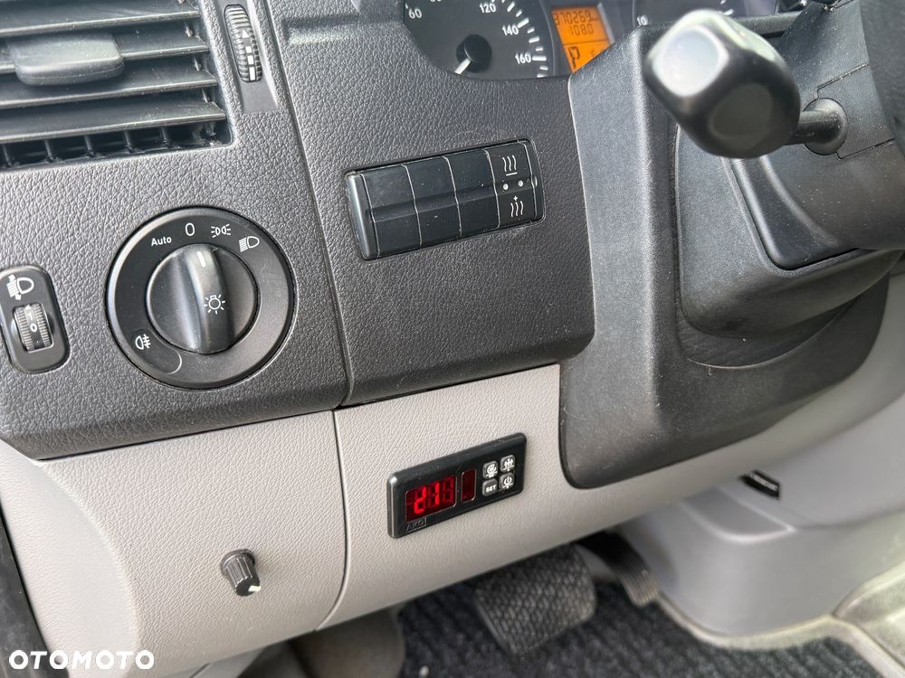 Mercedes-Benz Sprinter 516 24 miejsca - 11
