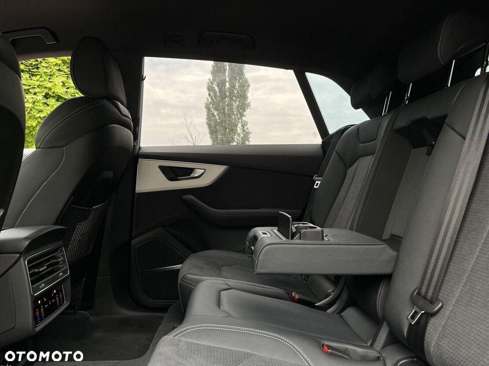 Audi Q8 55 TFSI mHEV Quattro Tiptronic - 19