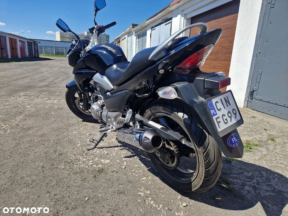 Suzuki GW 250 - 3