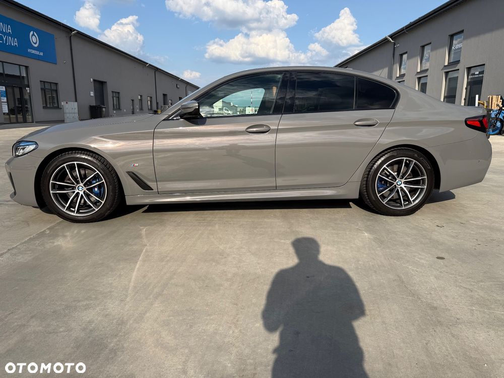 BMW Seria 5 520d xDrive M Sport sport - 3