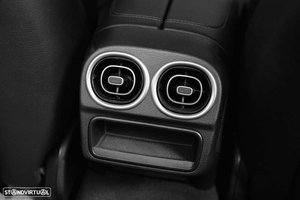 Mercedes-Benz C 300 e AMG Line - 41