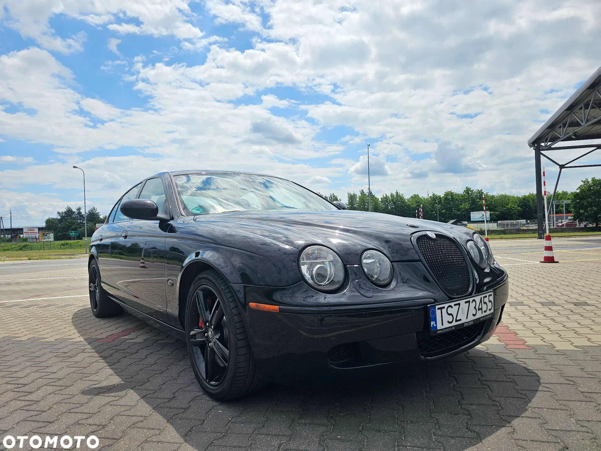 Jaguar S-Type R - 4