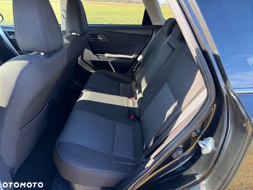 Toyota Auris - 8