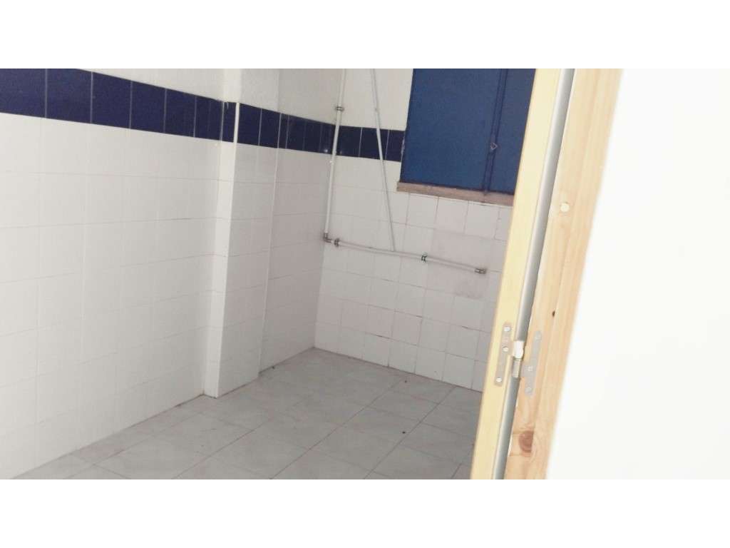 Armazém, Amadora, Arrenda-se - Grande imagem: 3/6
