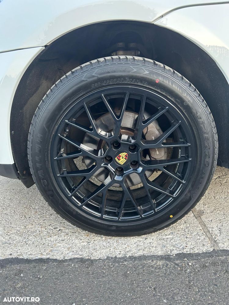 Porsche Macan Standard - 13