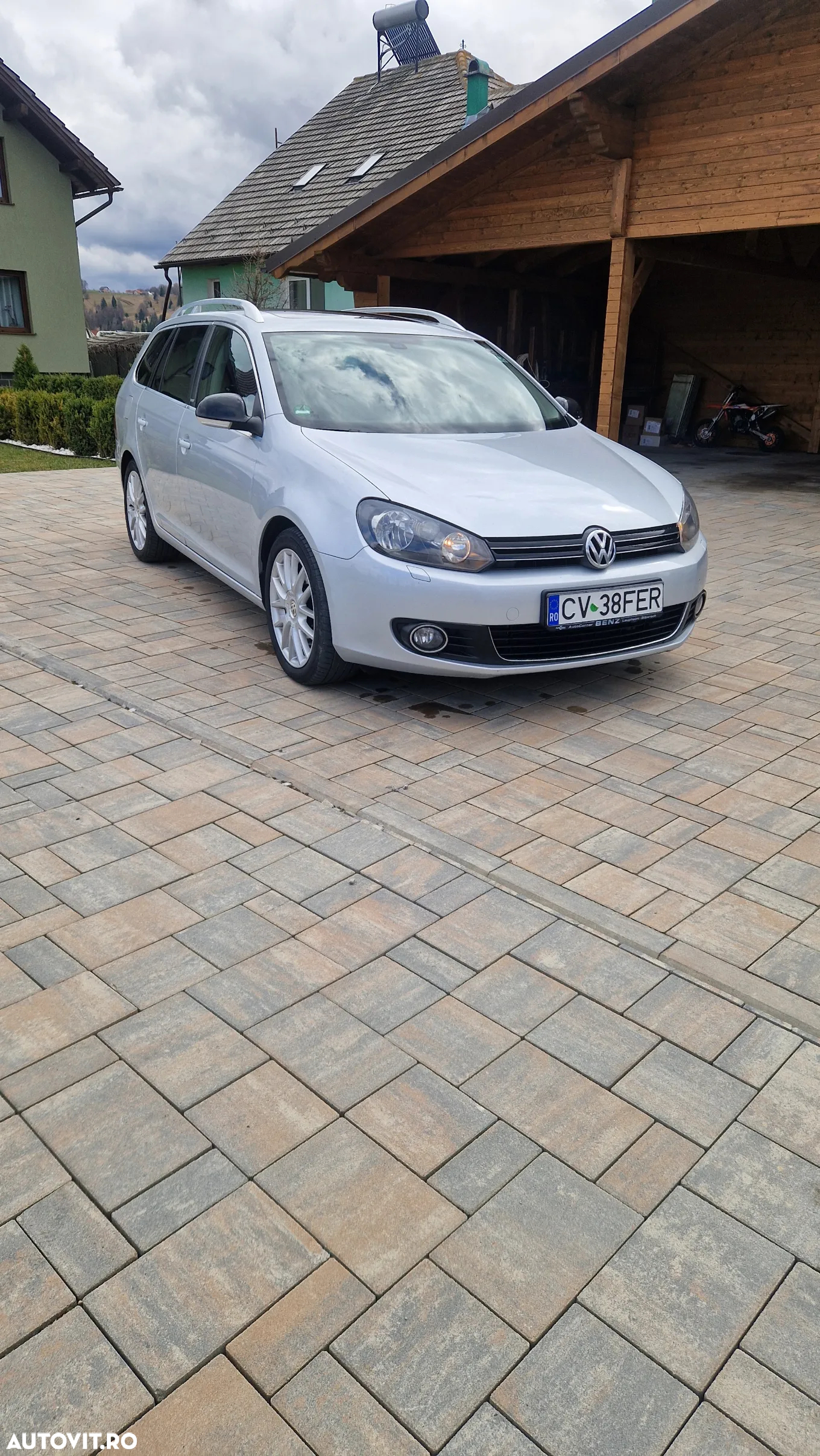 Volkswagen Golf 2.0 TDI DPF Style - 2