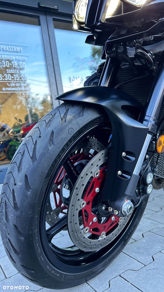 Yamaha MT - 22