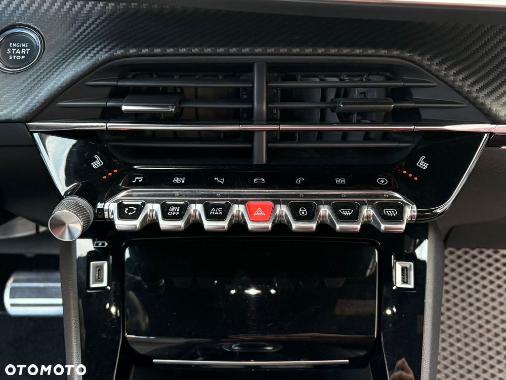 Peugeot 2008 GT Pack - 16