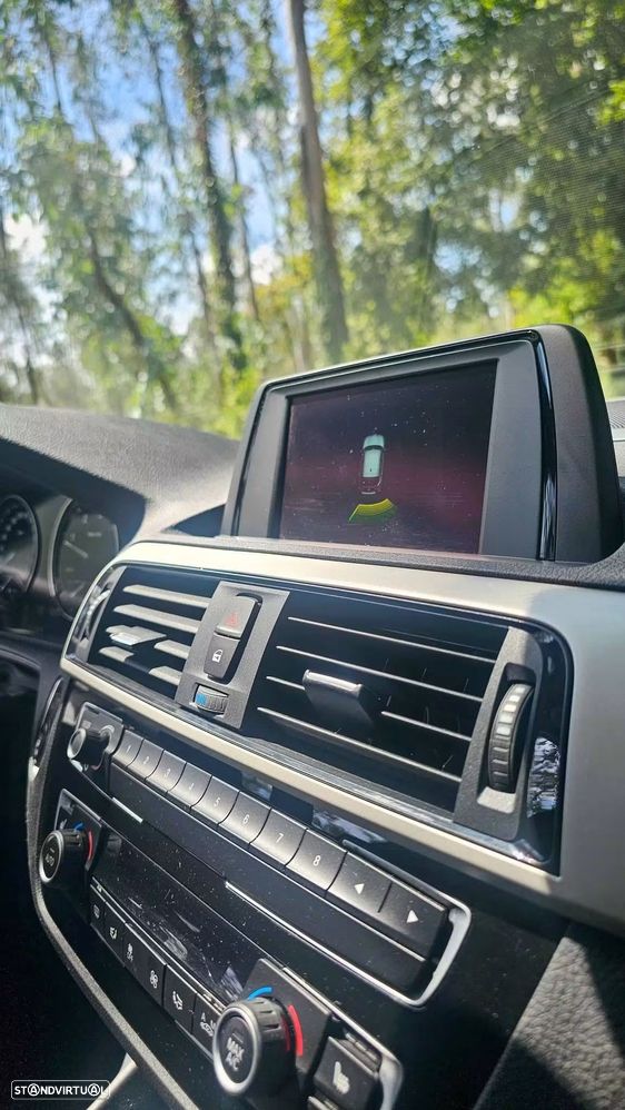BMW 118 d Aut. Luxury Line - 18