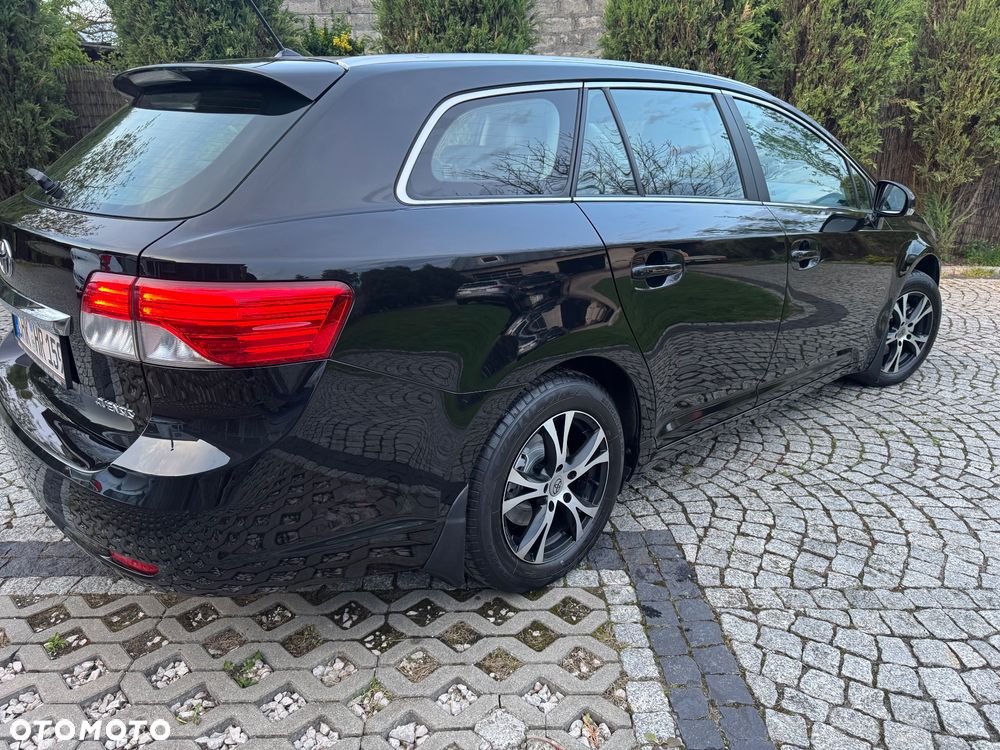 Toyota Avensis 1.8 Executive - 3