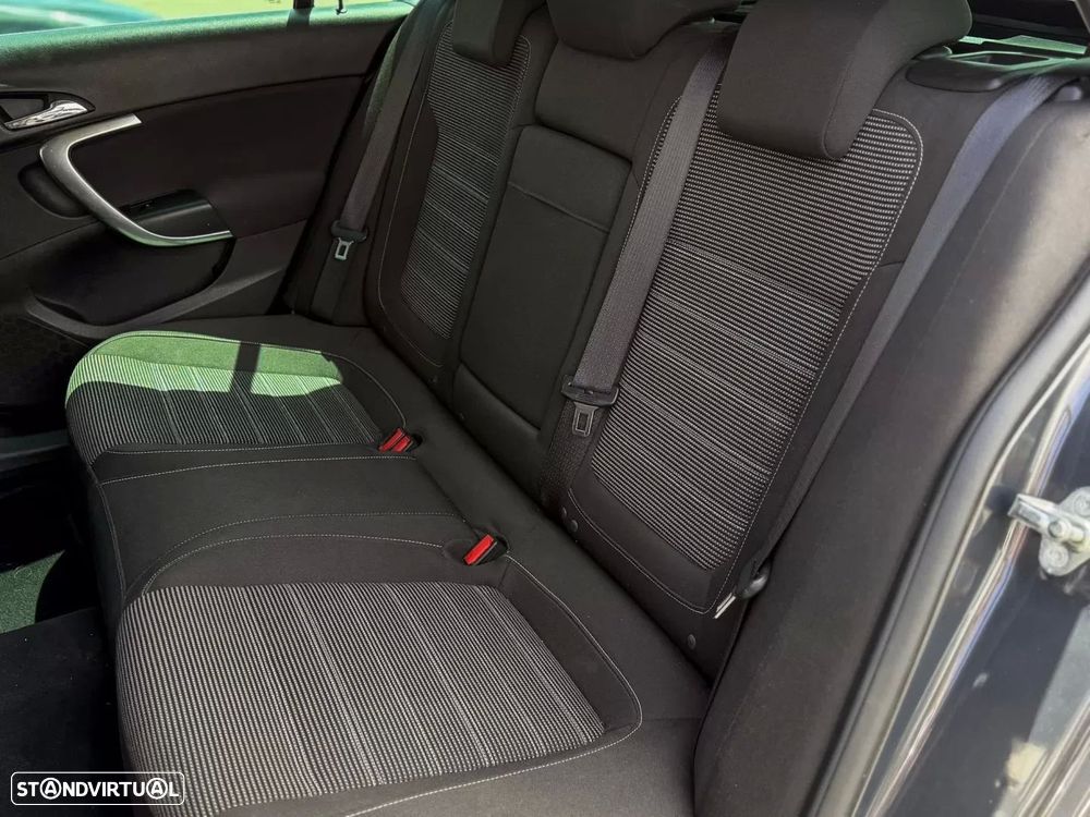 Opel Insignia Sports Tourer 2.0 CDTi Executive S/S - 13