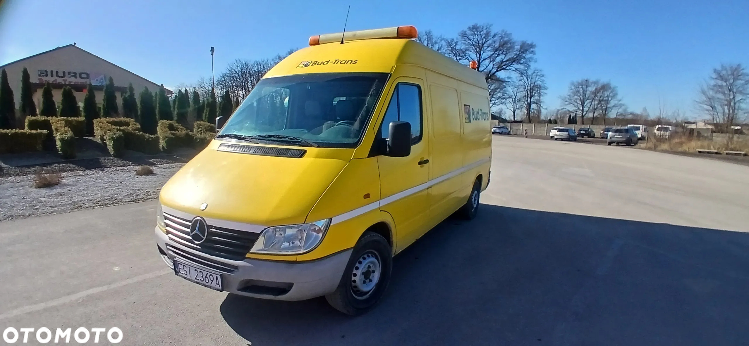 Mercedes-Benz Sprinter - 2