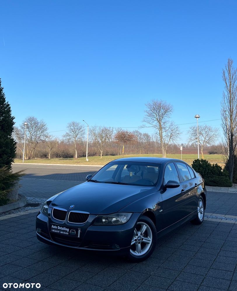 BMW Seria 3 318d - 1