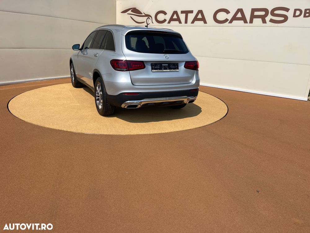 Mercedes-Benz GLC 300 d 4MATIC 9G-TRONIC - 11