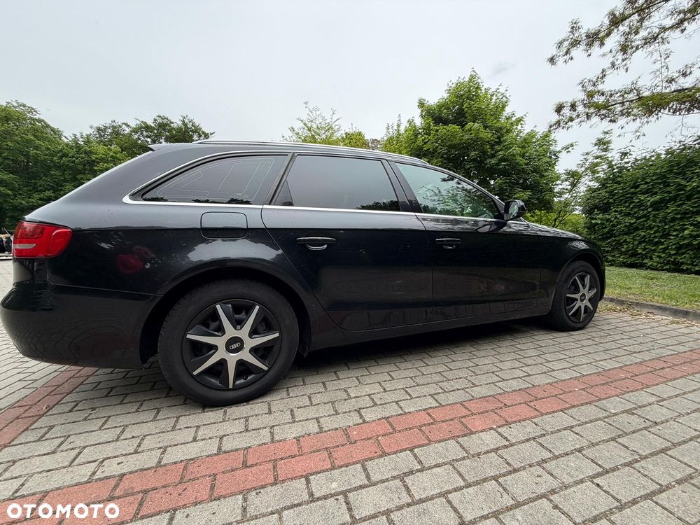 Audi A4 Avant - 4