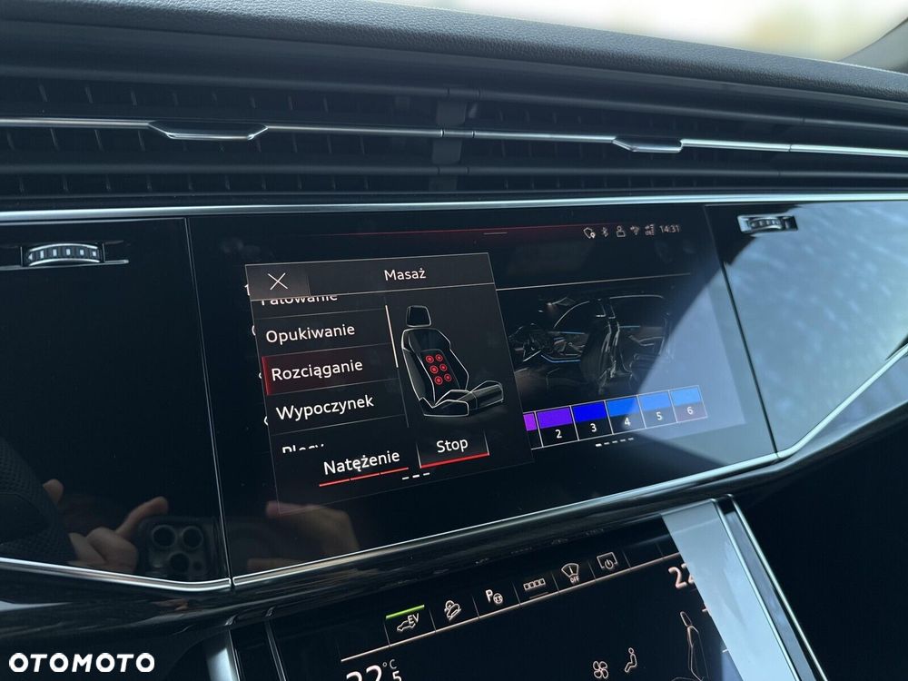 Audi Q8 - 30