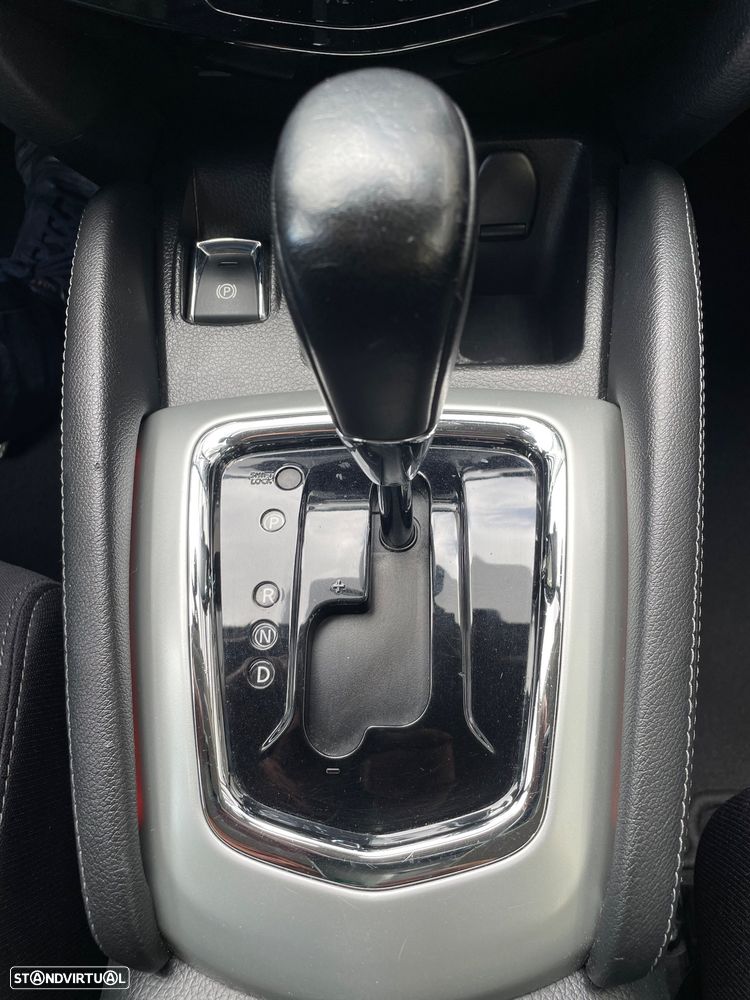 Nissan Qashqai 1.6 dCi Xtronic ACENTA - 32