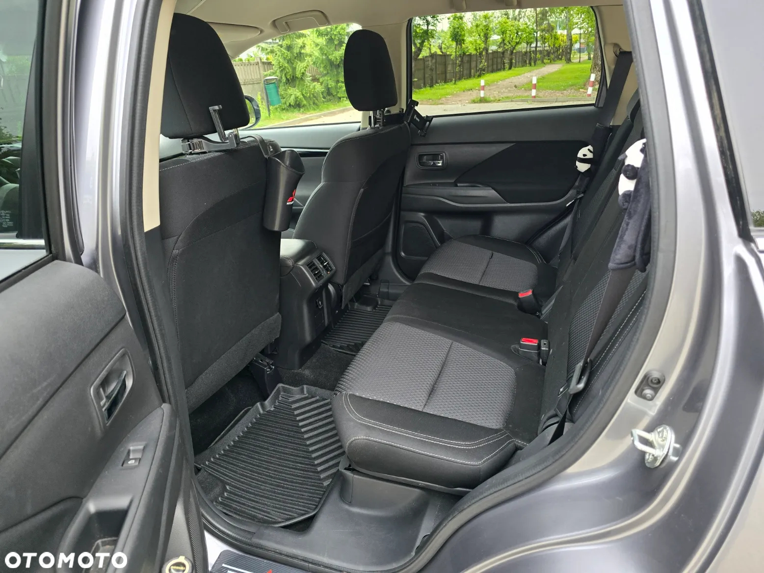 Mitsubishi Outlander 2.0 Instyle + 4WD CVT - 6