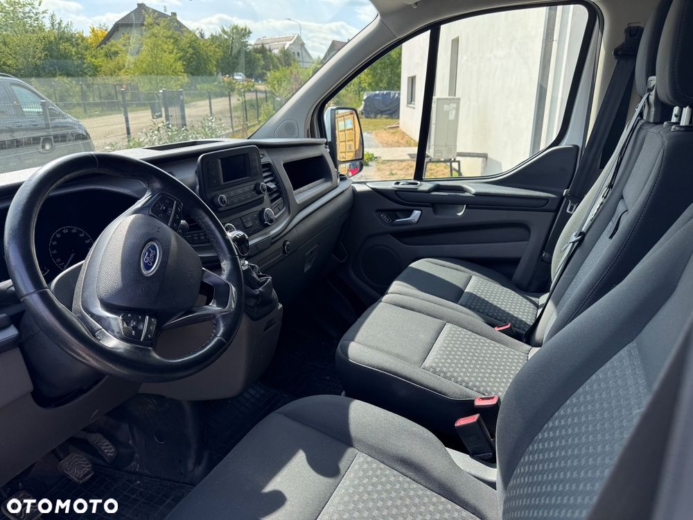 Ford Custom Transit - 4
