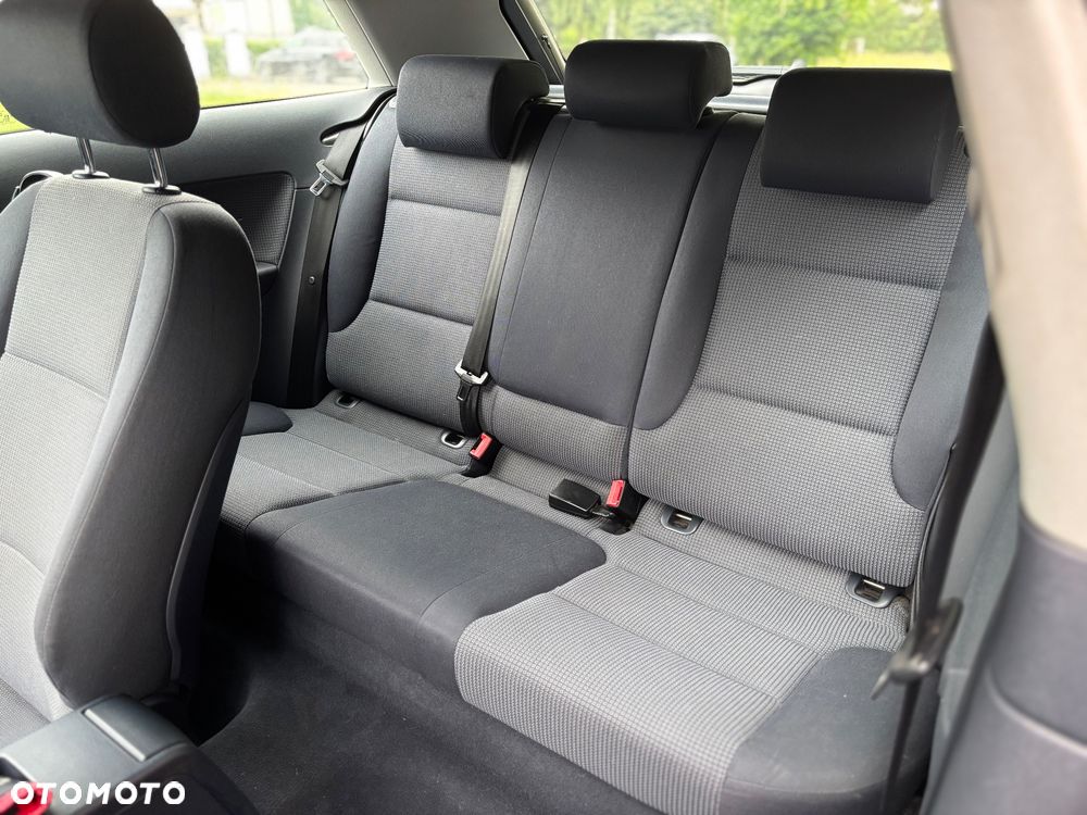 Audi A3 3-drzwiowe 1.6 Ambiente - 10
