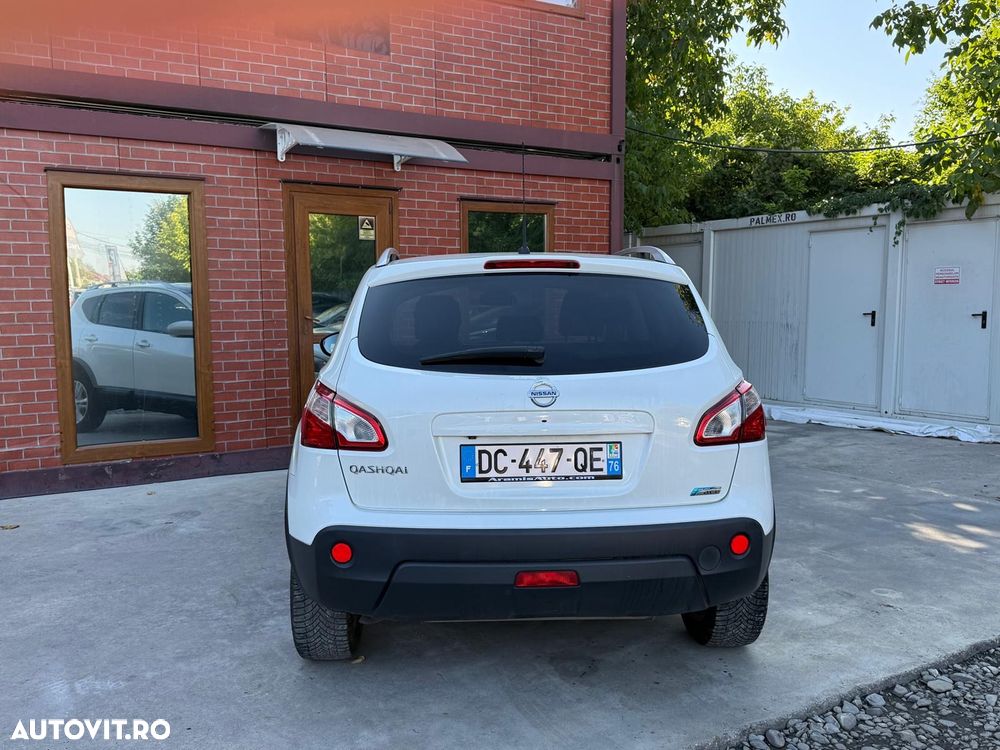Nissan Qashqai 1.6 DCI TEKNA+ - 23