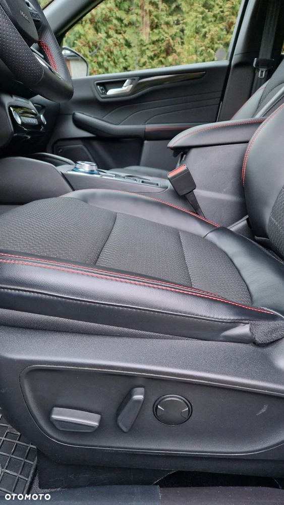 Ford Kuga 2.0 EcoBoost AWD ST-Line ASS - 18