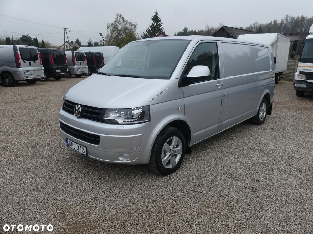 Volkswagen Transporter - 1
