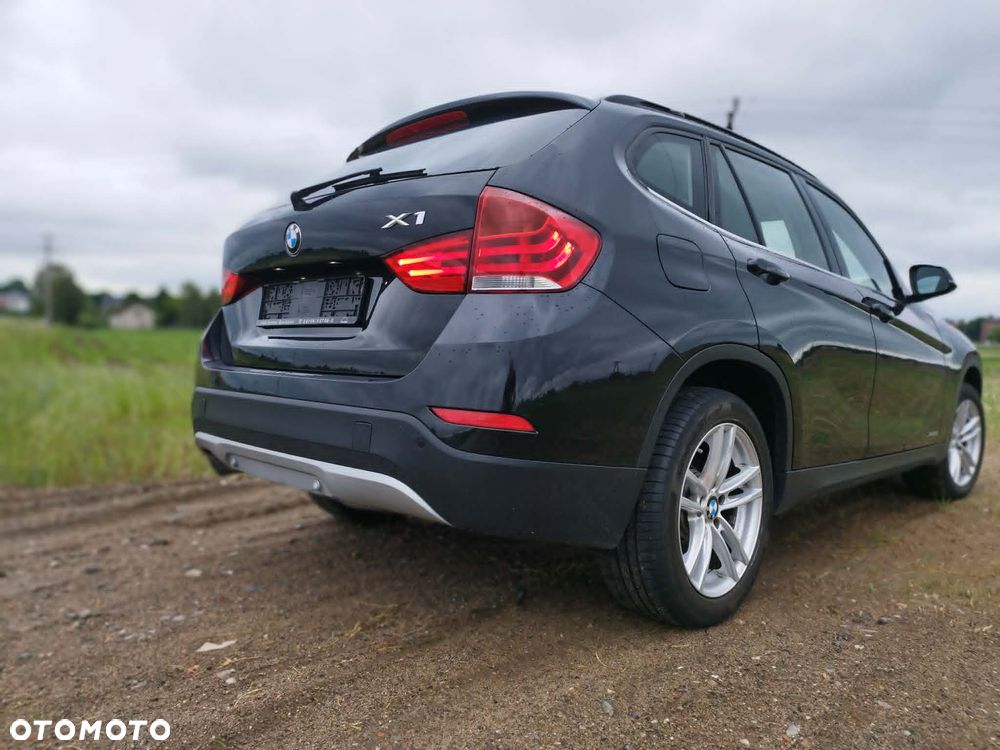 BMW X1 xDrive18d xLine - 9