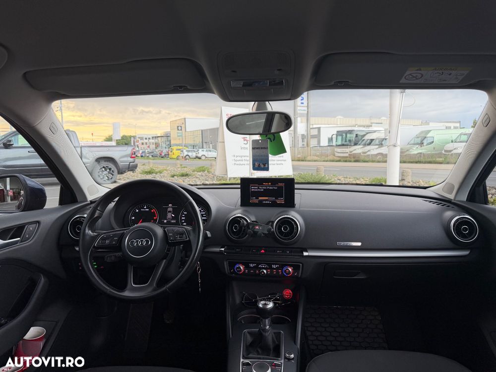 Audi A3 2.0 TDI (clean diesel) quattro Attraction - 32