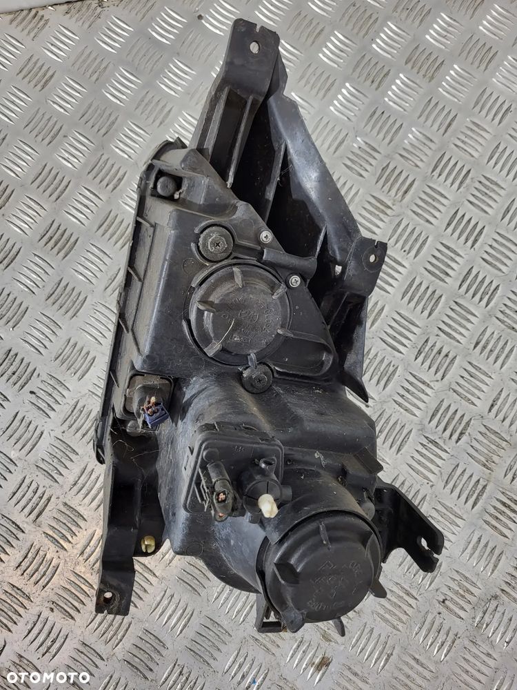 Hyundai Terracan Lampa Lewa Prawa Przód - 13