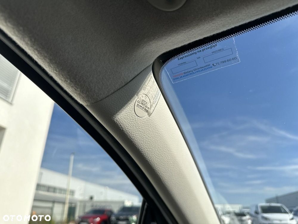 Toyota Yaris Hybrid 100 Premium EU6 - 17